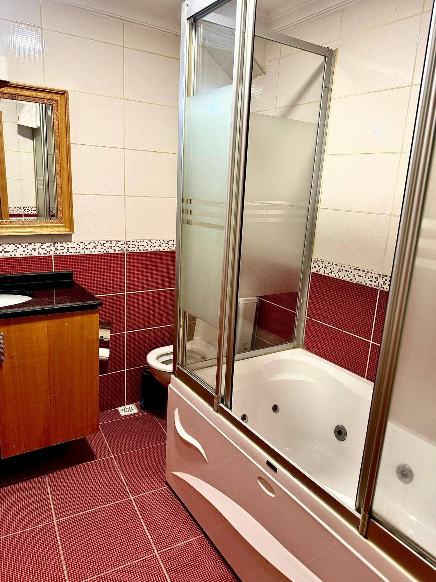 Grand Papirus Hotel Istanbul Ngoại thất bức ảnh